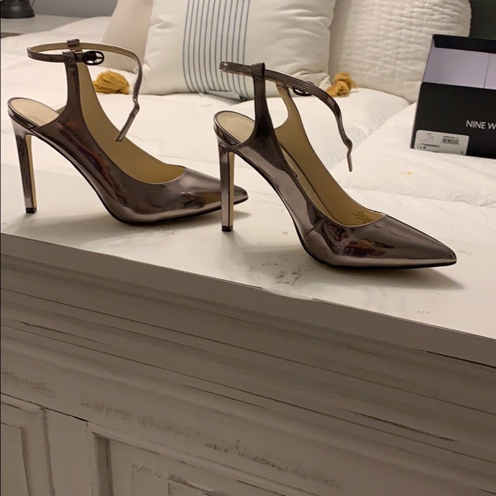 Nine West pumps